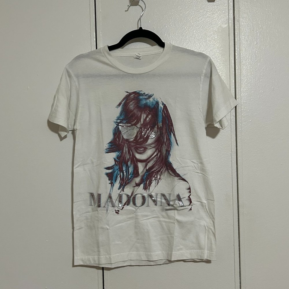AUTHETIC Madonna MDNA Tour Concert T